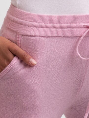 regular Pantaloni di CASH-MERE.CH in rosa
