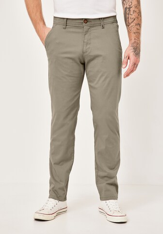 REDPOINT Slim fit Chino Pants in Beige: front