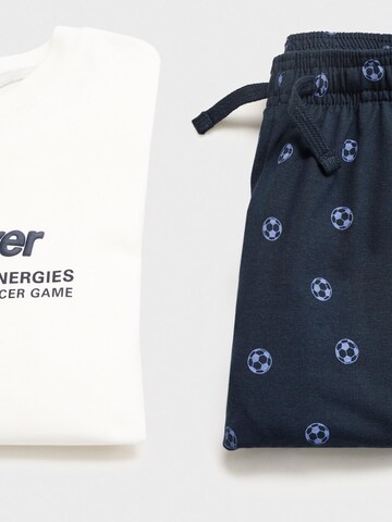 Pijamale 'PLAYER' de la MANGO KIDS pe alb