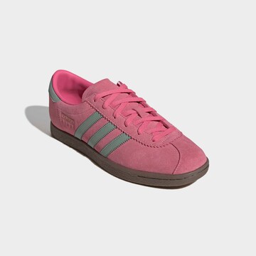 rozā ADIDAS ORIGINALS Zemie brīvā laika apavi 'Stadt'