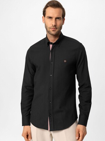 Dandalo Regular fit Button Up Shirt in Black: front