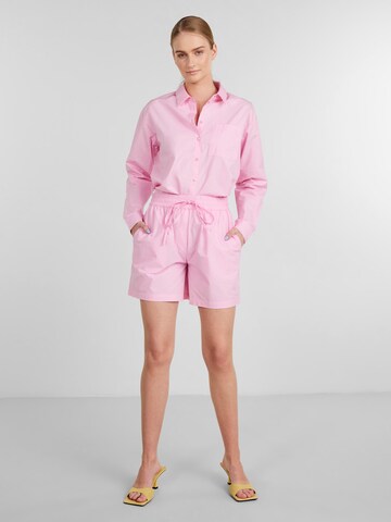 Loosefit Pantaloni 'Ava' di PIECES in rosa