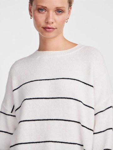 PIECES Sweater 'BEVERLY' in White