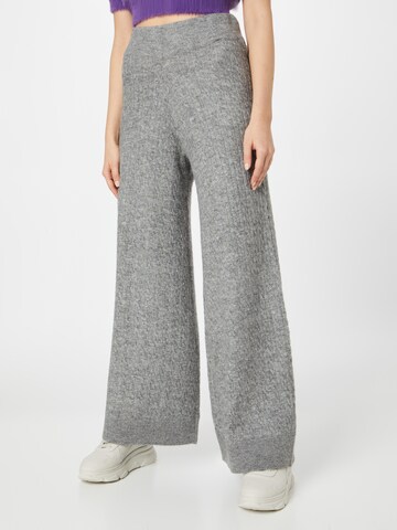 ESPRIT - Pierna ancha Pantalón en gris: frente