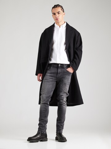 Tommy Jeans Слим Джинсы 'Austin' в Черный