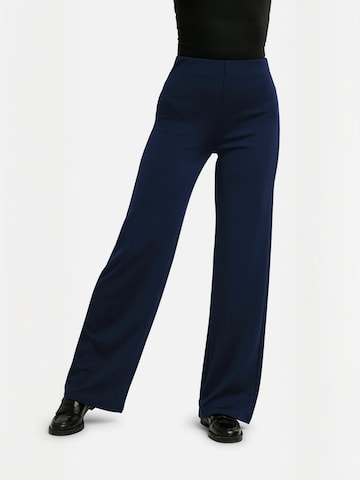 Regular Pantalon ' HENNE ' Liberte Essentiel en bleu : devant