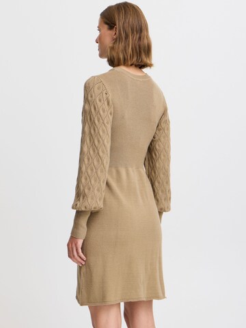 b.young - Vestido de punto ' BYNONINA RIB DRESS 2 - ' en marrón