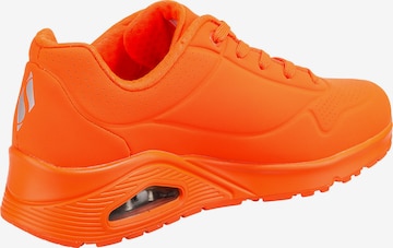 SKECHERS Låg sneaker i orange