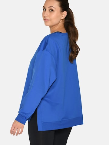 ZEBDIA Pullover i blå