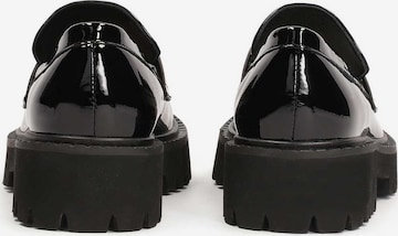 Kazar Moccasins in Black