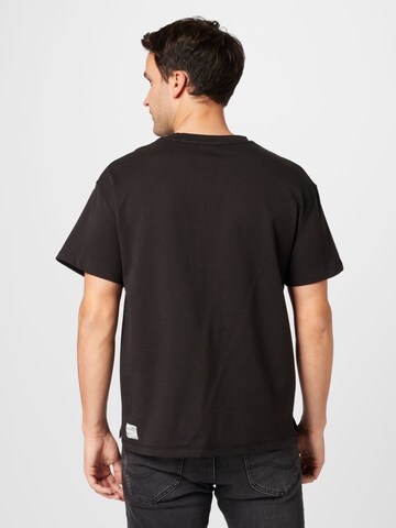 !Solid T-Shirt in Schwarz