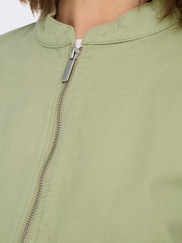 ONLY - Chaqueta de entretiempo 'ONLMADICKEN' en verde