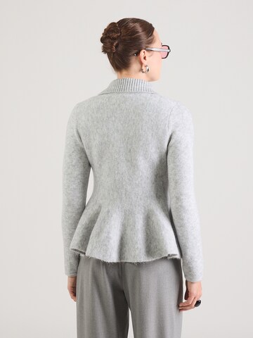 Pullover 'ONLSOFIA' di ONLY in grigio