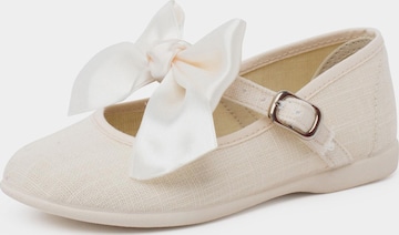 Pisamonas - Bailarina en beige: frente