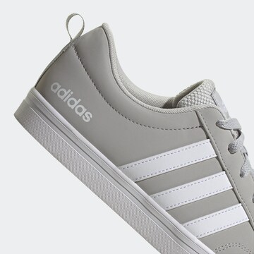 Sneaker bassa 'VS PACE 2.0' di ADIDAS SPORTSWEAR in grigio