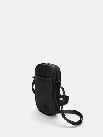 Pull&Bear Smartphone case in Black