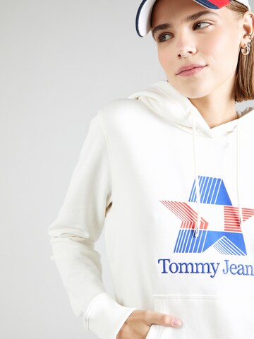 Felpa di Tommy Jeans in bianco