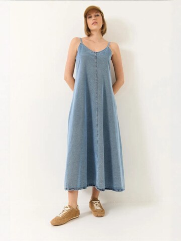 Bianco Lucci Jurk in Blauw: voorkant