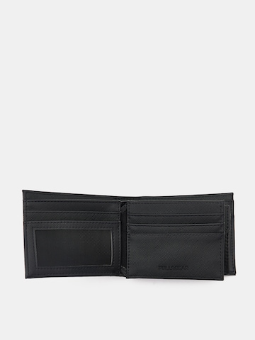 Pull&Bear Wallet in Black