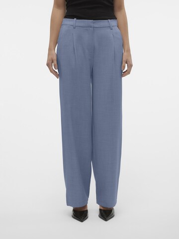 VERO MODA - Pierna ancha Pantalón plisado 'VMCassidy' en azul: frente