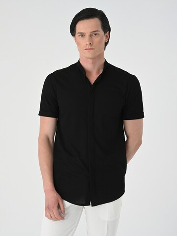 Antioch Slim Fit Hemd in Schwarz: Vorderseite