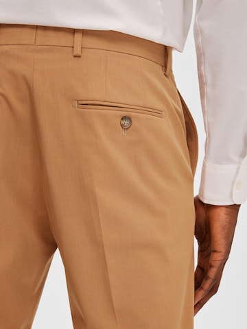 SELECTED HOMME Slim fit Pleated Pants 'Liam' in Beige