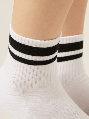 CALZEDONIA Socks in White