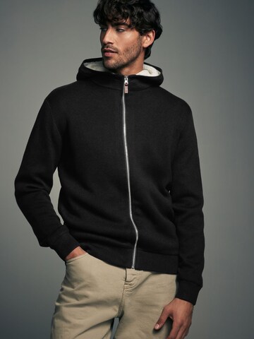 Next Strickjacke in Schwarz