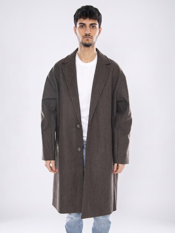 Only & Sons Between-seasons coat 'Worf Life Oversize Coat OTW -- Men's Bungee Cord Melange Velvet Coat ONLY & SONS' in Brown: front