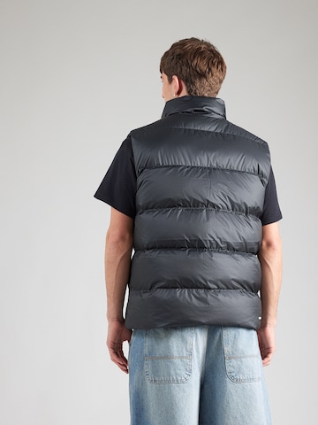 Nike Sportswear Жилетка 'WINDRUNNER' в Черный