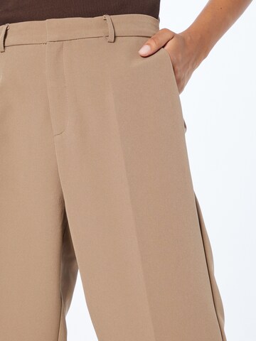 Neo Noir Regular Pleat-front trousers 'Alice' in Brown