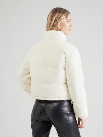 Geacă de iarnă de la GUESS JEANS pe bej