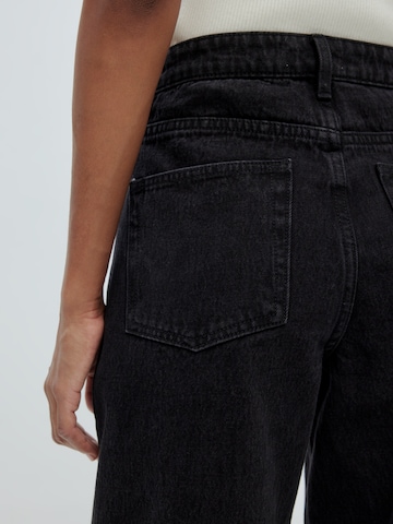 EDITED Loose fit Jeans 'Kaya' in Black