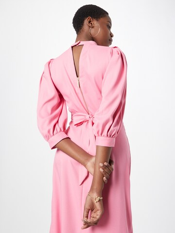 Robe Closet London en rose