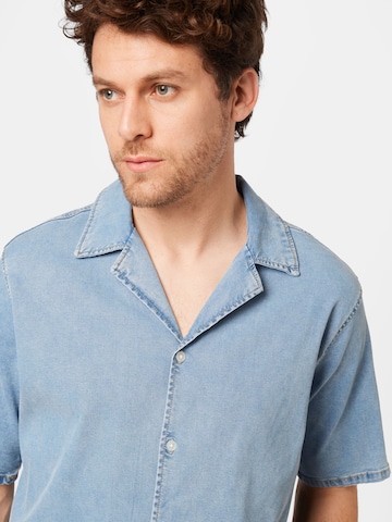 LMTD Regular fit Button Up Shirt in Blue