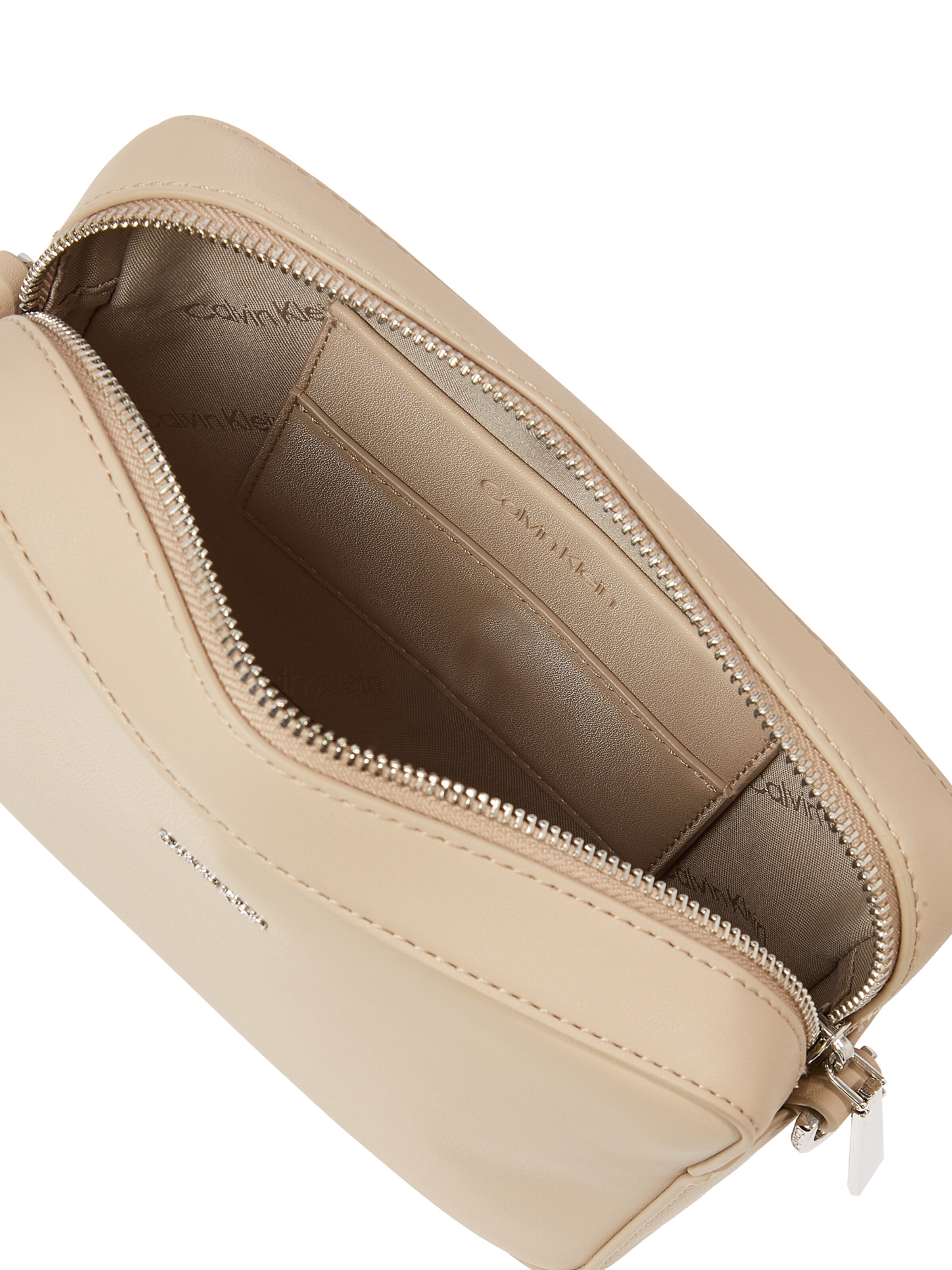 Calvin Klein Õlakott 'MUST', värv pruun