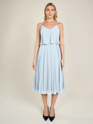 APART Cocktail Dress in Blue: front