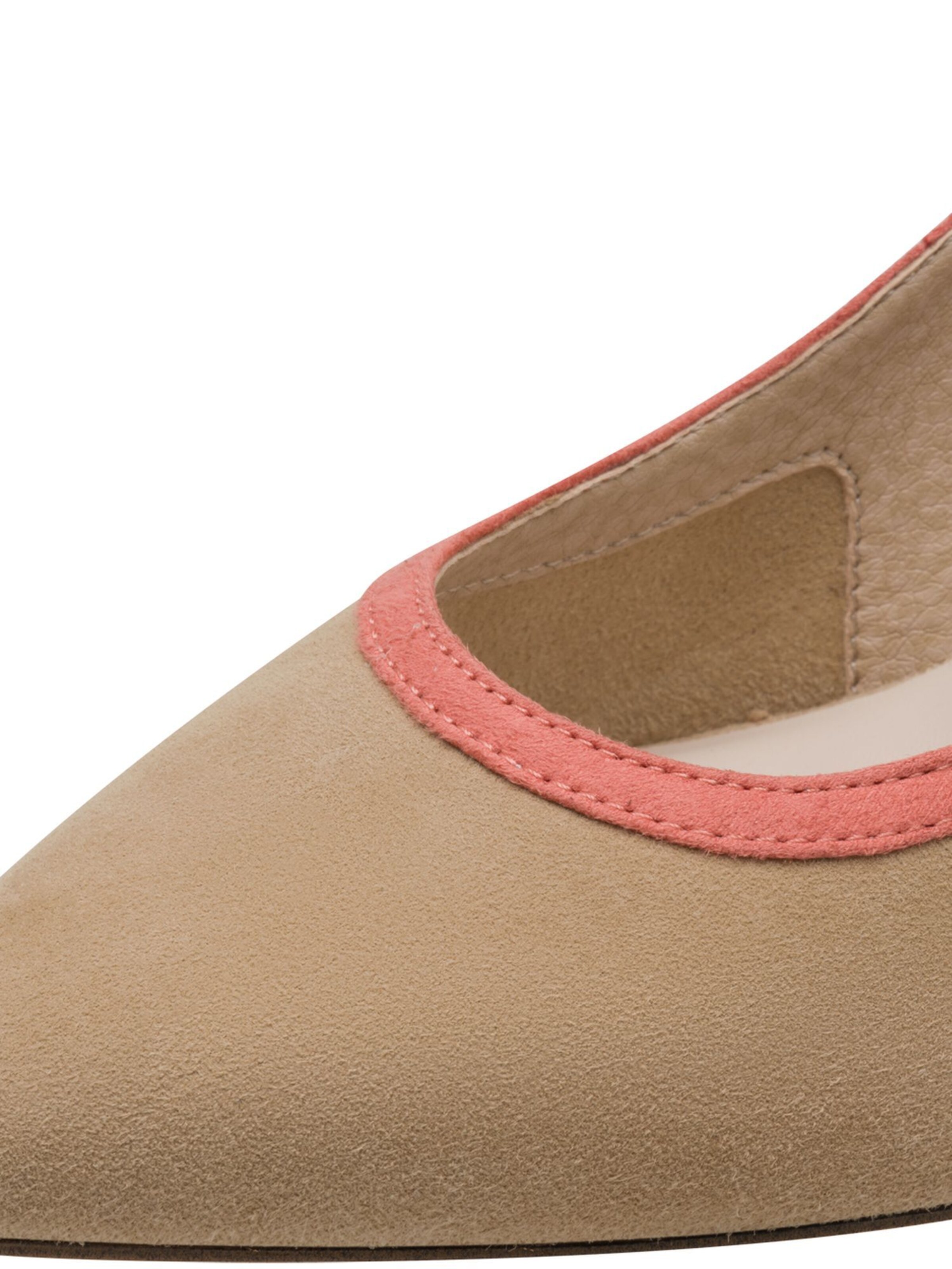 Tamaris Pumps in Beige