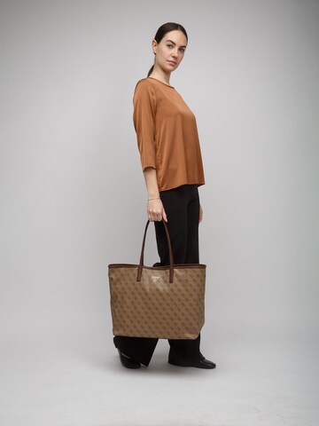 GUESS Handtas 'Victtoria Large 2 In 1 Tote' in Bruin: voorkant