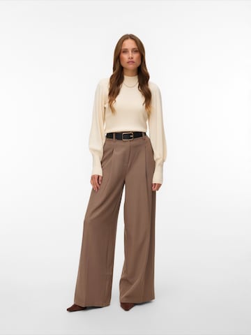 VERO MODA Sweater 'VMHOLLYKARIS' in Beige