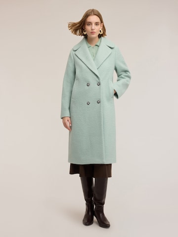MOTIVI Winter Coat in Green: front