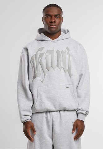 Karl Kani Sweatshirt in Grau: Vorderseite