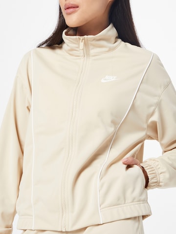 Nike Sportswear Joggingdragt 'Essential' i beige