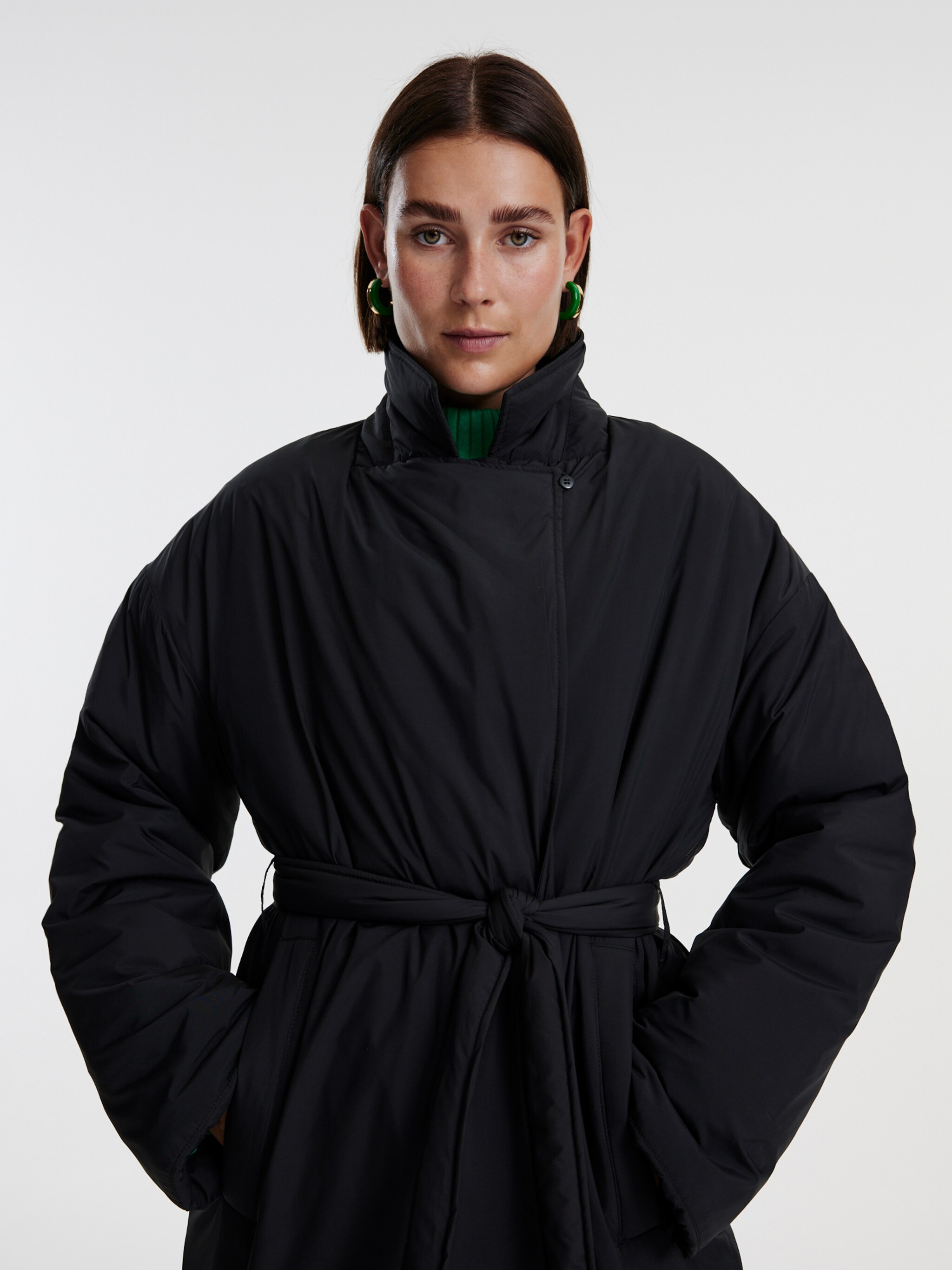 EDITED Produkte Mantel 'Yuki' schwarz