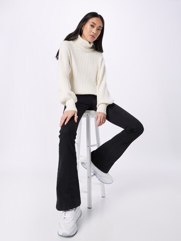 ESPRIT Sweater in White