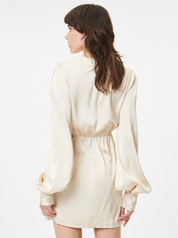 Robe de cocktail Misspap en beige