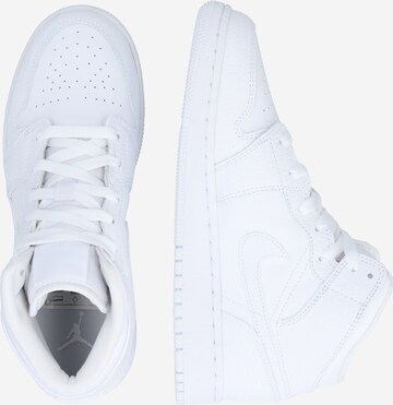 Baskets Jordan en blanc