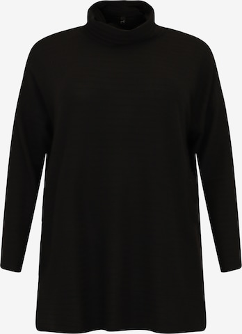 Yoek Sweater in Black: front