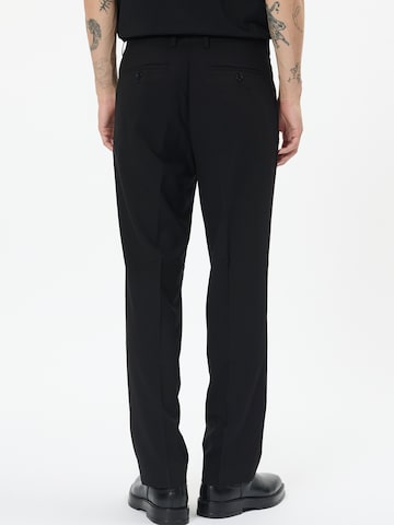 Matinique - regular Pantalón de pinzas 'Wesley' en negro