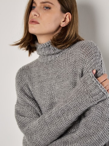 Apricot Oversized Chunky Knit Jumper ' ' in Grau